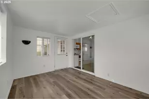 5276 Olympic Cir, Eugene, OR 97402 - Photo 19