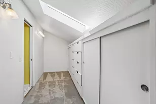 520 N Hayden Bay Dr, Portland, OR 97217 - Photo 19