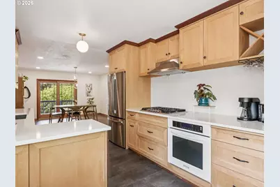 7270 SW Nevada Ter, Portland, OR 97219 - Photo 11