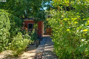 7170 SE 122nd Ave, Portland, OR 97236 - Photo 39