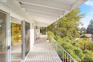 842 NW Kingwood Dr, Salem, OR 97304 - Photo 31