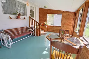 93514 Upper Loop Ln, Coos Bay, OR 97420 - Photo 17