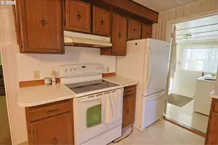 93514 Upper Loop Ln, Coos Bay, OR 97420 - Photo 13