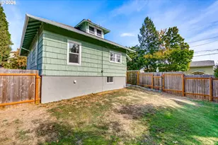 5542 NE Flanders St, Portland, OR 97213 - Photo 17