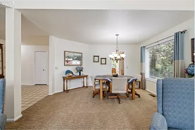 2101 Kingfisher Way, Eugene, OR 97401 - Photo 9