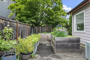 2101 Kingfisher Way, Eugene, OR 97401 - Photo 43