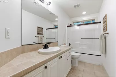 1645 SW Joshua St, Portland, OR 97219 - Photo 35