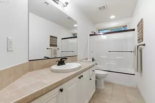 1645 SW Joshua St, Portland, OR 97219 - Photo 35