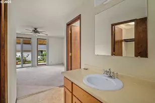 3178 Century Way, Medford, OR 97504 - Photo 21