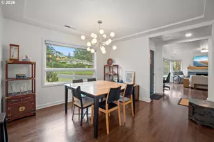 8460 SW Fairway Dr, Portland, OR 97225 - Photo 11