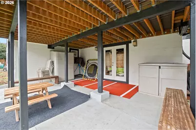 8460 SW Fairway Dr, Portland, OR 97225 - Photo 37