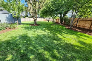 1100 Quince Dr, Junction City, OR 97448 - Photo 15