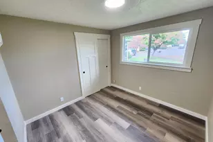 1100 Quince Dr, Junction City, OR 97448 - Photo 9