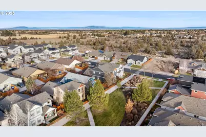 21281 Bellflower Pl, Bend, OR 97702 - Photo 41