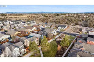 21281 Bellflower Pl, Bend, OR 97702 - Photo 41