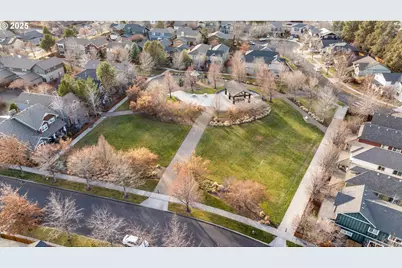 21281 Bellflower Pl, Bend, OR 97702 - Photo 45