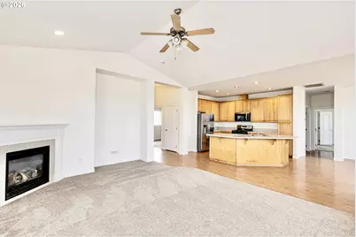 979 Burley Hill Dr NW, Salem, OR 97304 - Photo 9