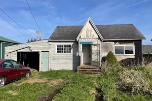 92389 F Rd, Astoria, OR 97103 - Photo 11