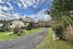 185 N 3rd St, Lakeside, OR 97449 - Photo 31