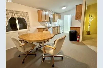 185 N 3rd St, Lakeside, OR 97449 - Photo 5