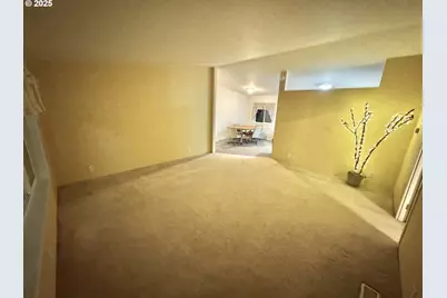 185 N 3rd St, Lakeside, OR 97449 - Photo 9