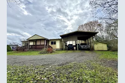 185 N 3rd St, Lakeside, OR 97449 - Photo 33