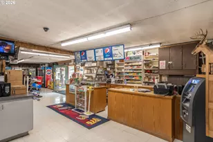 14190 N Umpqua Hwy, Roseburg, OR 97470 - Photo 21