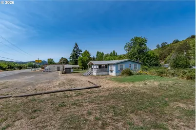 14190 N Umpqua Hwy, Roseburg, OR 97470 - Photo 5