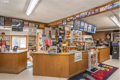 14190 N Umpqua Hwy, Roseburg, OR 97470 - Photo 19