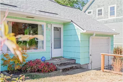 9534 N Kellogg St, Portland, OR 97203 - Photo 5