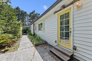 1600 Rhododendron Dr, Florence, OR 97439 - Photo 43