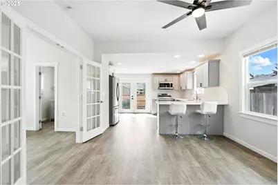 365 NE 72nd Ave, Portland, OR 97213 - Photo 9