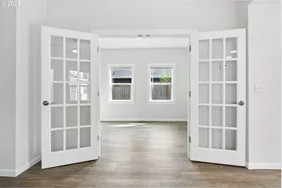 365 NE 72nd Ave, Portland, OR 97213 - Photo 17