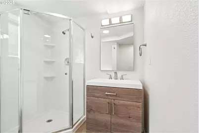 365 NE 72nd Ave, Portland, OR 97213 - Photo 35