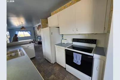 68883 Loop Dr, Hines, OR 97738 - Photo 27