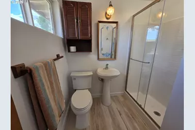 68883 Loop Dr, Hines, OR 97738 - Photo 25