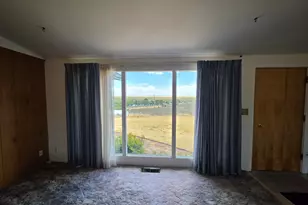 68883 Loop Dr, Hines, OR 97738 - Photo 11