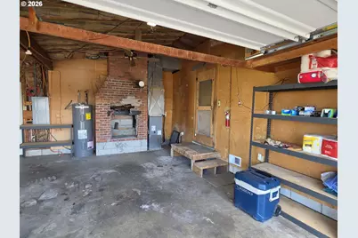 68883 Loop Dr, Hines, OR 97738 - Photo 35