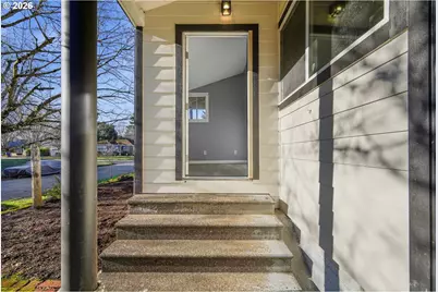 6023 N Amherst St, Portland, OR 97203 - Photo 5