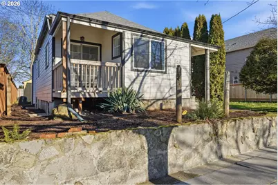 6023 N Amherst St, Portland, OR 97203 - Photo 3
