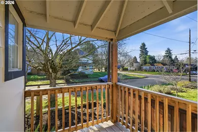 6023 N Amherst St, Portland, OR 97203 - Photo 33