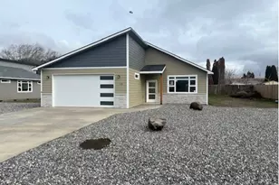 332 Lolly Ln, Dallesport, WA 98617 - Photo 3