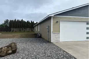 332 Lolly Ln, Dallesport, WA 98617 - Photo 7