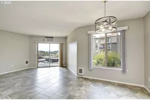 5585 E Evergreen Blvd, Vancouver, WA 98661 - Photo 9