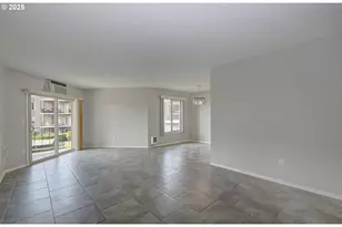 5585 E Evergreen Blvd, Vancouver, WA 98661 - Photo 7