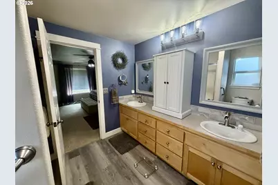5976 Firestone Dr, Eugene, OR 97402 - Photo 17