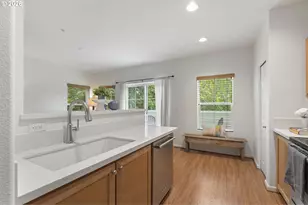 12100 SW Swift Ave, Beaverton, OR 97007 - Photo 23