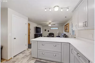 430 S 37th Pl, Springfield, OR 97478 - Photo 15