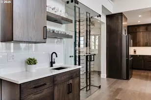 967 S 66th Pl, Springfield, OR 97478 - Photo 9