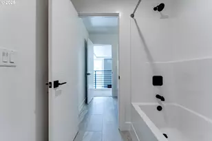 967 S 66th Pl, Springfield, OR 97478 - Photo 37